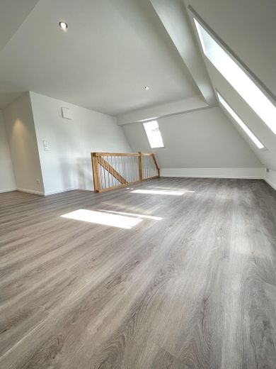 Moderne helle 3-Zimmer-Maisonette-Whg mit EBK und Balkon + Carport in Achim Uphusen – Foto 5