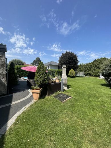 Terrasse und Garten