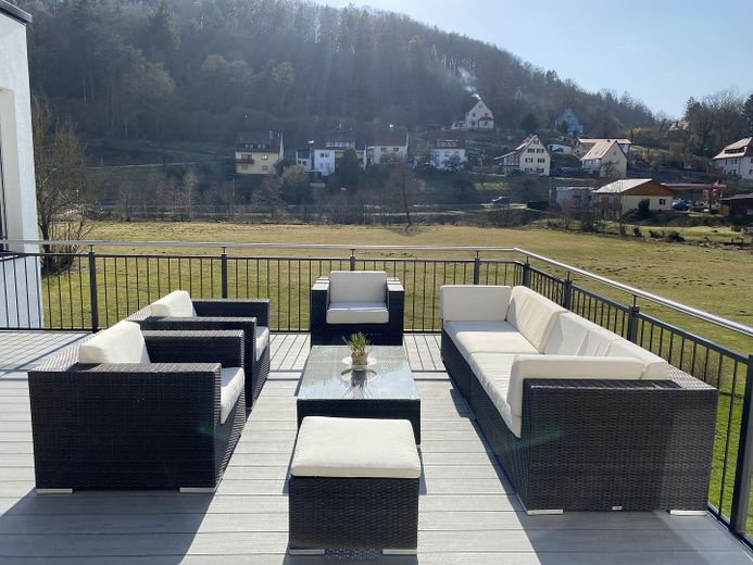 Esclusivo appartamento di 6 locali, 304 mq/KB/Garage/Terrazza/Giardino – Terrasse
