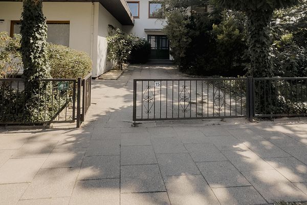 Einziehen & wohlfühlen! Renoviertes Wohnglück in Findorff | Garage | provisionsfrei | Bezugsfrei