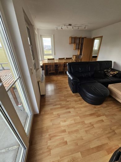 Attraktive 2-Zimmer-Wohnung mit Balkon & TG-Stellplatz in Bildechingen – Wohnzimmer2