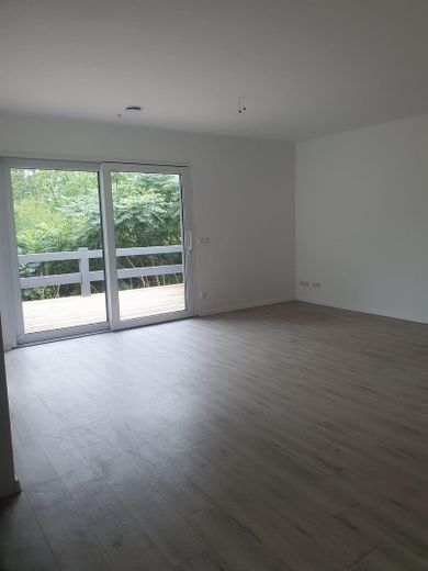 vom Wohnzimmer zur Terrasse