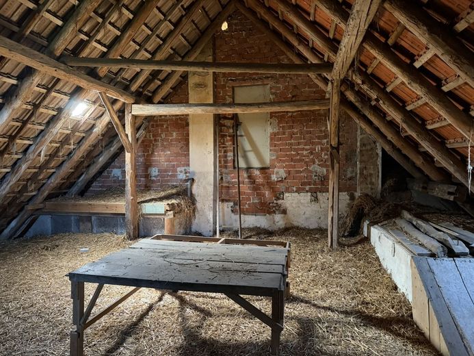 Resthof in Spenge mit der Option auf 1 ha Weide´für Pferdeliebhaber – Dachboden