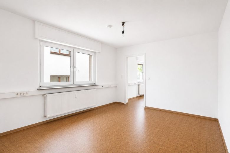 Frisch renovierte 3,5-Zimmerwohnung in Freigericht-Somborn – Einziehen und wohlfühlen – Wohnzimmer 