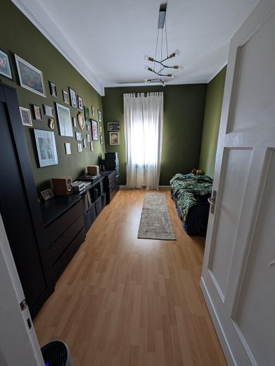 Zimmer Rechts 