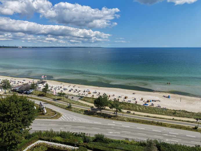 Meerblick ohne Grenzen- Exklusive 4.5 Zimmer Wohnung in erster Reihe von Scharbeutz – Ausblick