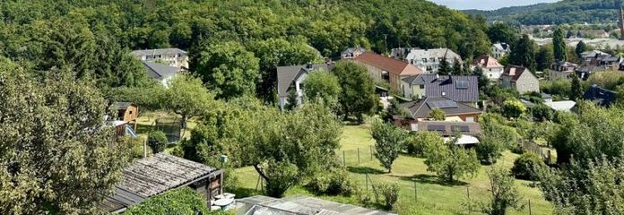 +ESDI+ Über den Dächern von Freital: Einfamilienhaus auf 556 m² Grundstück mit Raum für Wohnideen