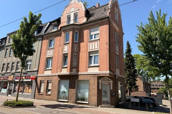 Immeuble résidentiel collectif avec local commercial à Gelsenkirchen – 5 unités & env. 5,7 % de rendement brut !