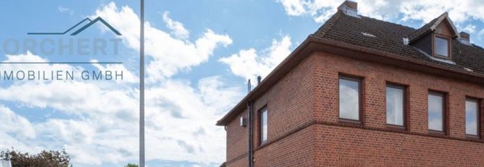 Grande maison jumelée avec potentiel, située au centre de Barmstedt