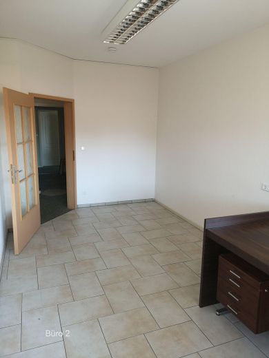 Bright office premises in a quiet location in 13467 Berlin-Hermsdorf – Büro 2