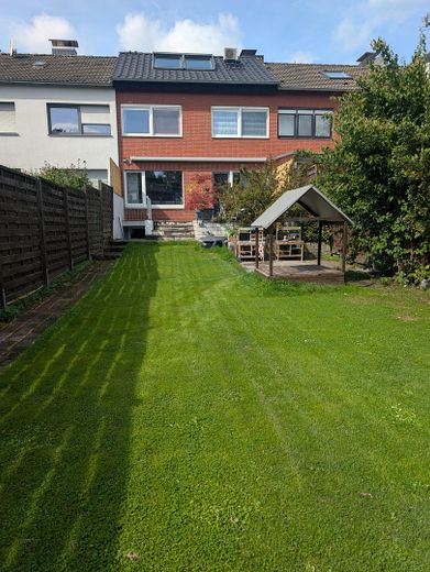 Modernisiertes Reihenhaus in Hiesfeld – nahe Rotbachsee, Garten, Garage & neues Dach aus 2023 – Garten