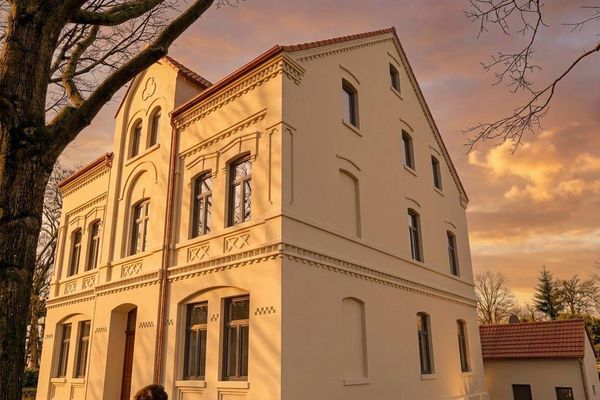 5 kamers, 130 m², eerste bewoning na renovatie, balkon op het zuiden – Bochum-Wiemelhausen, provisievrij