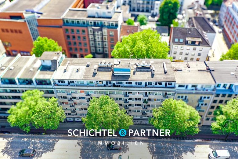 Bahnhofsvorstadt | Attraktives Wohn- &amp; Geschäftshaus mit 54 Einheiten – S&amp;P | Luftansicht