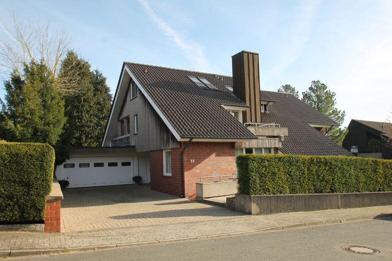 Straßenansicht