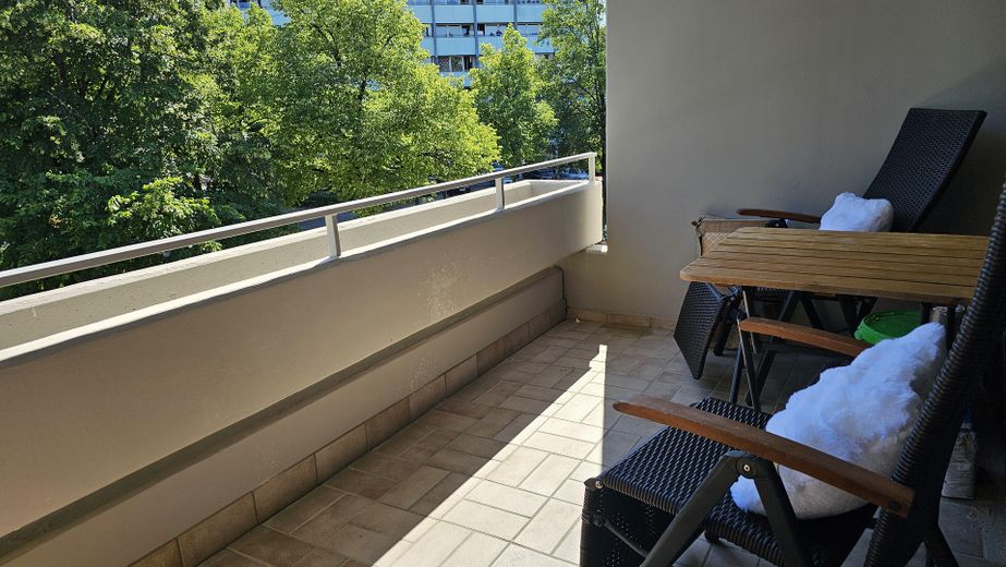Traum-3-Zimmer-Wohnung: Komplett renoviert, schreinergefertigte Einbaumöbel & U3 vor der Haustür! – Foto 22