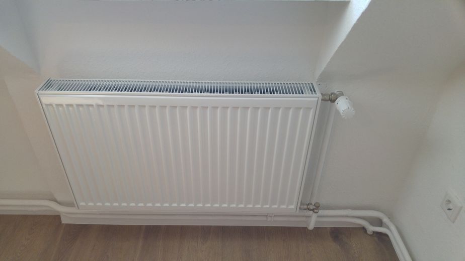 Topsanierte DG Wohnung, WG geeignet, Einbauküche, zentral – Foto 14