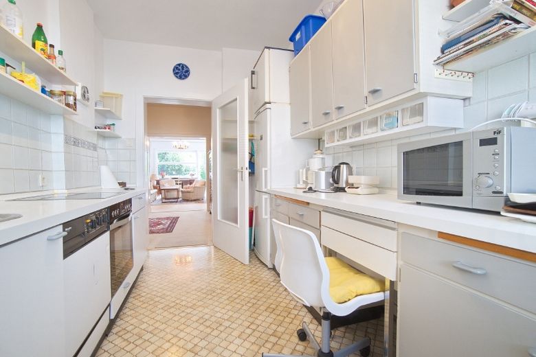 Appartamento con splendida terrazza sul giardino, posizione tranquilla nel quartiere sud, due camere da letto – f886cee2640d0964d0411acd8a857de94817e07f.jpg