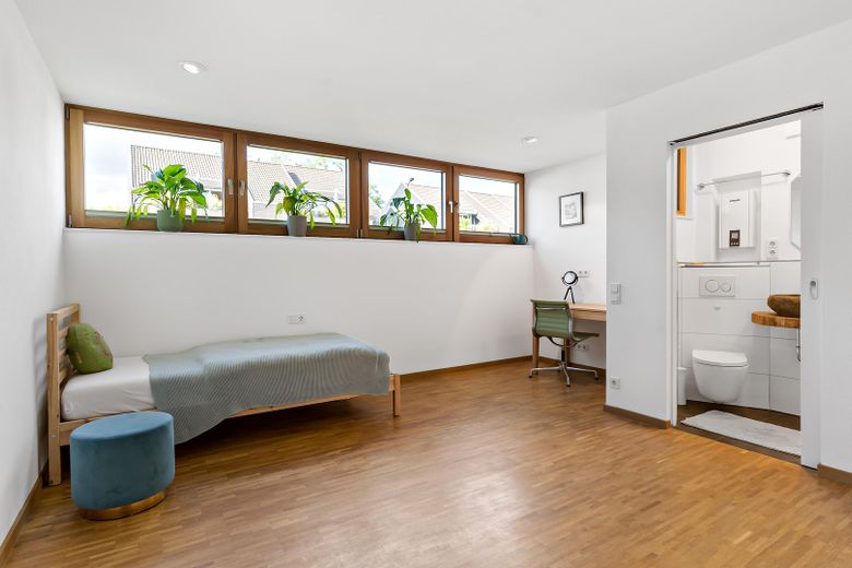 Ankommen & Wohlfühlen auf dem Rotenbühl- 142m² mit Blick ins Grüne – Arbeitszimmer