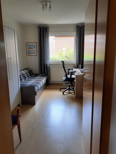 Kinderzimmer / Arbeitszimmer 1