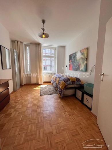 Große 3-Zimmer-Wohnung im Simon-Dach-Kiez, möbliert, Berlin – 24b94c821a2fdf33a2be3cde8ab7e880b4125c80.jpg