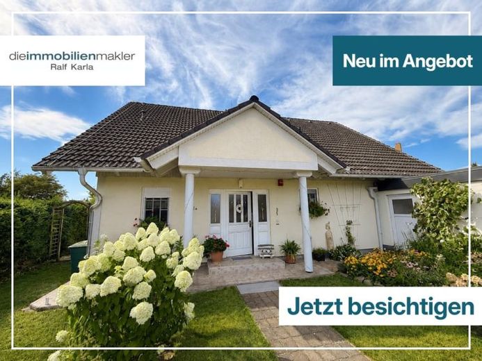 Affascinante casa unifamiliare con ampio giardino – Foto 1
