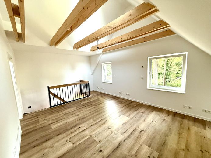 Modernes Haus mit großem Garten, Wärmepumpe & Smart Home in Bissendorf-Wietze – Zimmer 1 im 1.OG
