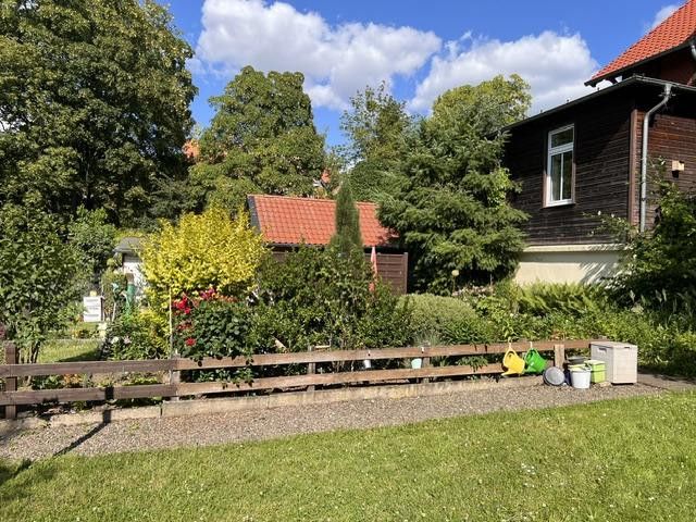 Ihr neues Zuhause in zentrumsnaher Lage in Wernigerode – Grundstück hinten