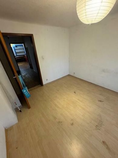 28 Schlafzimmer