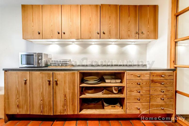 Lichtdurchflutete möblierte 5-Zimmer-Wohnung in Traumlage in Solln – a0a255063968940062870221b8195bd86b2f5449.jpg