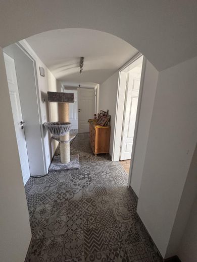 Casa unifamiliar/casa de campo con taller, gran parcela, granero y establo – Foto 10
