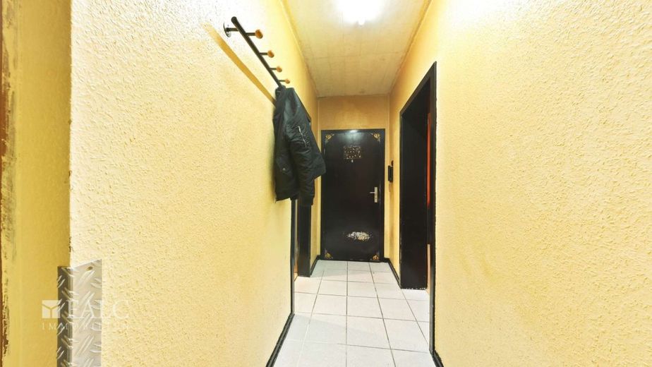 Sofort bezugsfrei - Attraktive 3-Zimmer-Wohnung mit Balkon in Köln-Humboldt/Gremberg – Flur