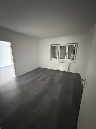 Renovierte 4-Zimmer-Wohnung mit Balkon – Foto 5