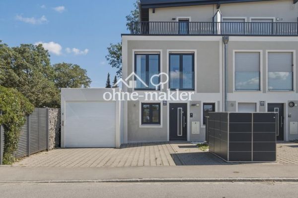 Sofort frei! Modernes KfW55 Haus von 2020 mit Dachterrasse & Küche in München-Untermenzing!
