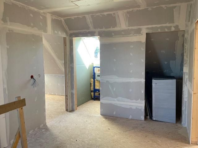 Flur OG mit WC & Abstellraum