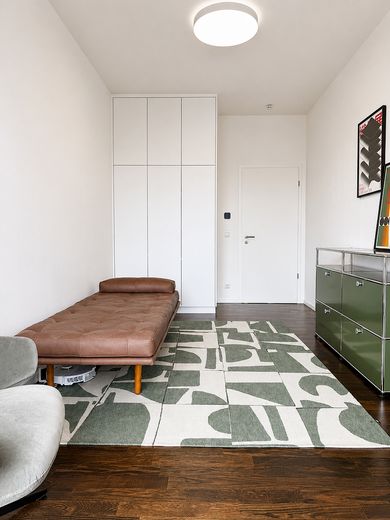 Ein besonderer Rückzugsort am Rosa-Luxemburg-Platz in Berlin Mitte – Schlafzimmer 2 oder Büro
