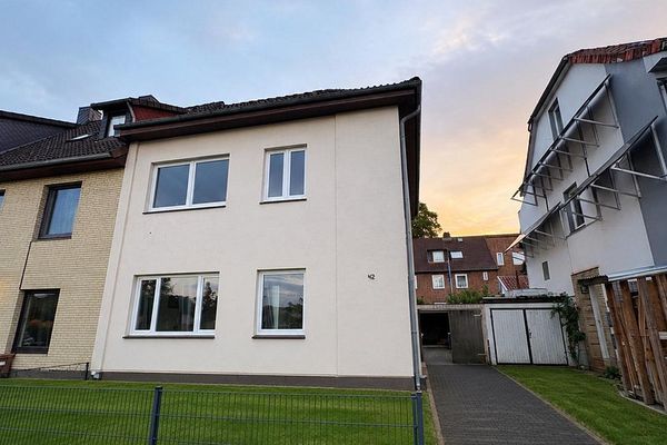 Wunderschöne 4 Zimmer-Maisonettewohnung / Refugee welcome