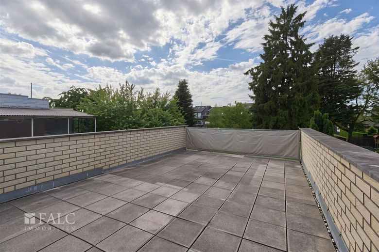 Günstiger Einstieg für fleißige Handwerker! – Dachterrasse
