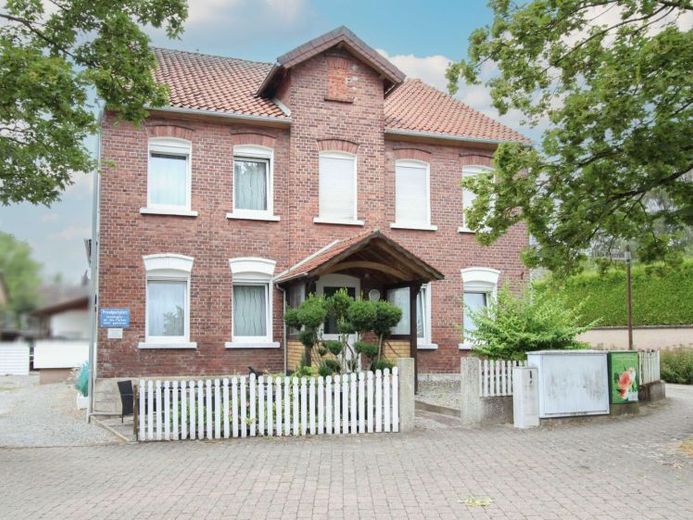 Edificio plurifamiliare con concept Airbnb consolidato, circa 72.000 € di fatturato annuo con un rendimento di circa il 14,69 % – Foto 1