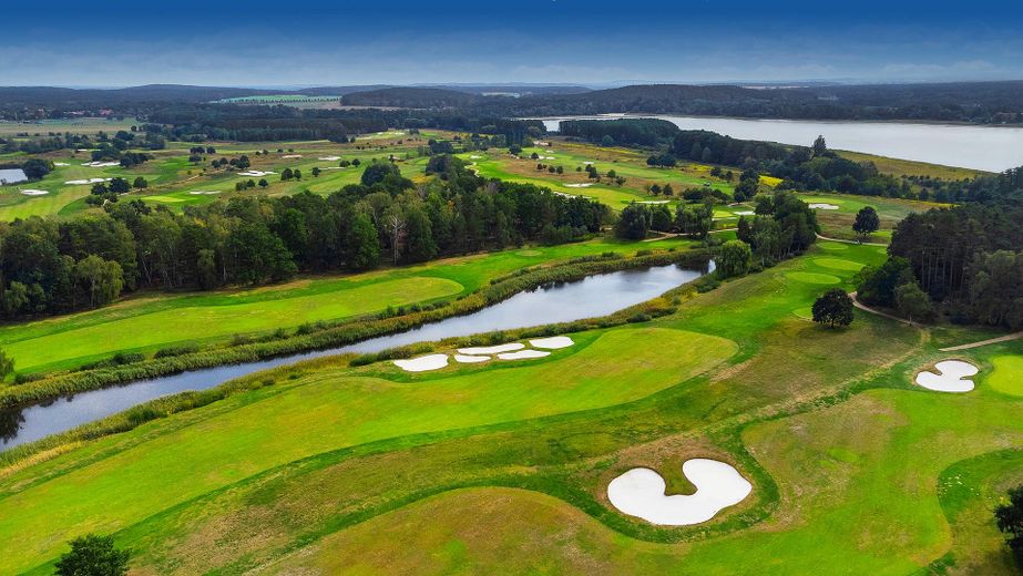 Luxuriöse Marmorvilla am Leading Golf Club Seddiner See - Landhausvilla vor den Toren Berlins – Golflandschaft u. Seddiner See