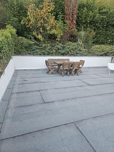 Stattliches Anwesen – Große Terrasse