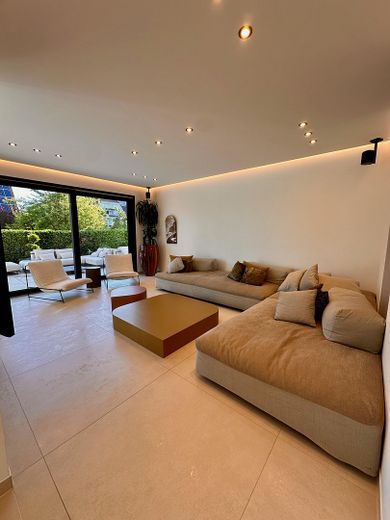 Wohnzimmer + Terrasse