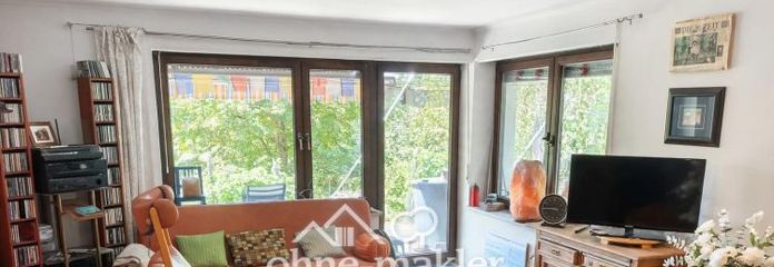 Geräumige 3 Zimmer Wohnung mit eigenem Garten und Garage