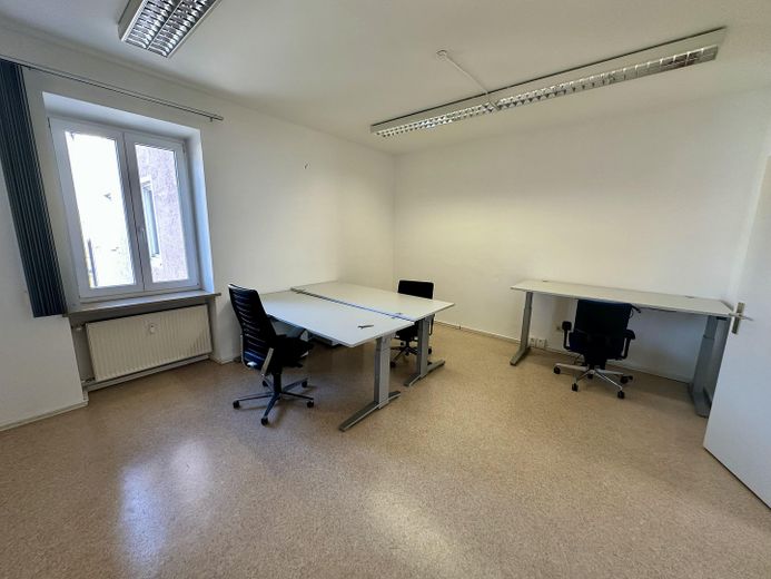 Büro 1