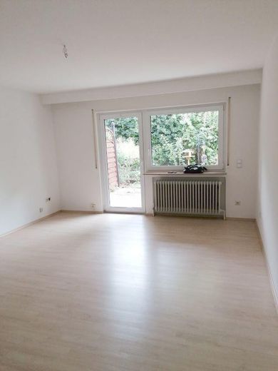 Sehr, schöne, helle 2 Zi-Whg mit EBK, Terrasse und Autoabstellplatz in Würzburg-Frauenland – Foto 1