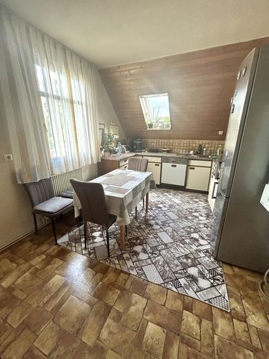 Charmante und charakteristische 3-Zimmer-Wohnung im Herzen von Esslingen am Neckar – Küche