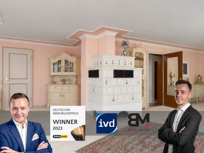 Ampia casa unifamiliare con appartamento indipendente e piscina in una tranquilla posizione a Leitershofen. – Foto 1