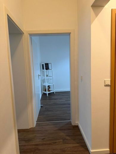 2 ZKB im modernisierten Altbau, Balkon – Flur 3