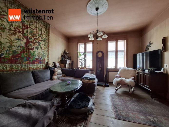 Mehr Wohnraum, mehr Lebensqualität - Modernisiertes Haus mit komfortablen Extras! – Wohnzimmer EG