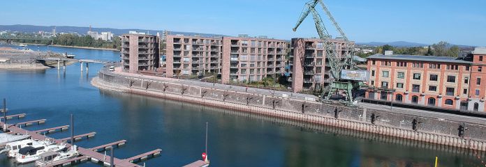 Zwischen Rhein und Yachthafen