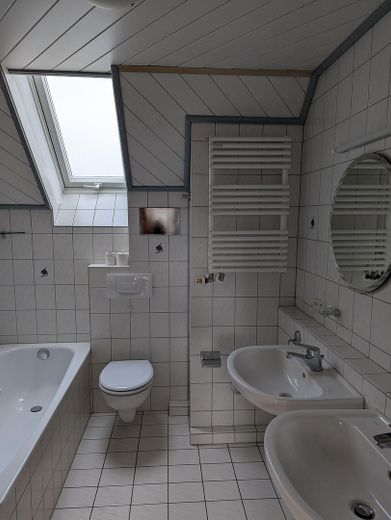 Große zentrale Wohnung in Nöttingen – Foto 7